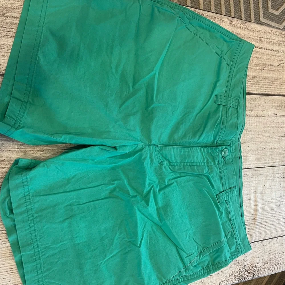 Men's Green Shorts Columbia inseam 7.5 - Picture 1 of 5